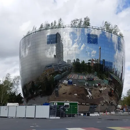Boat On Water Hele Schip 4 Rotterdam