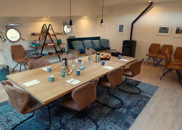 Boat On Water Hele Schip 4